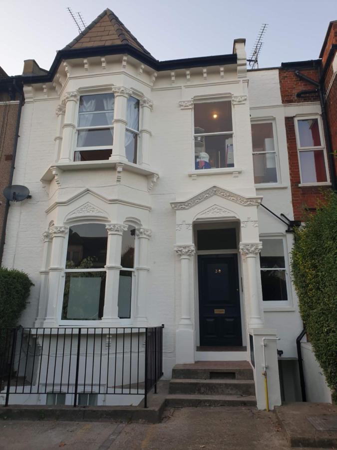 Cozy Muswell Hill 1-Bedroom Flat Λονδίνο Εξωτερικό φωτογραφία