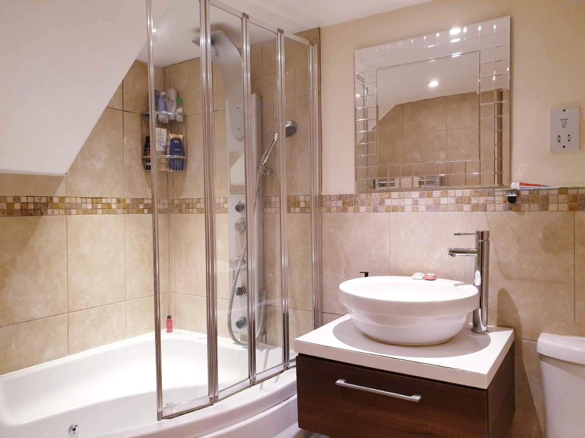 Cozy Muswell Hill 1-Bedroom Flat Λονδίνο Εξωτερικό φωτογραφία